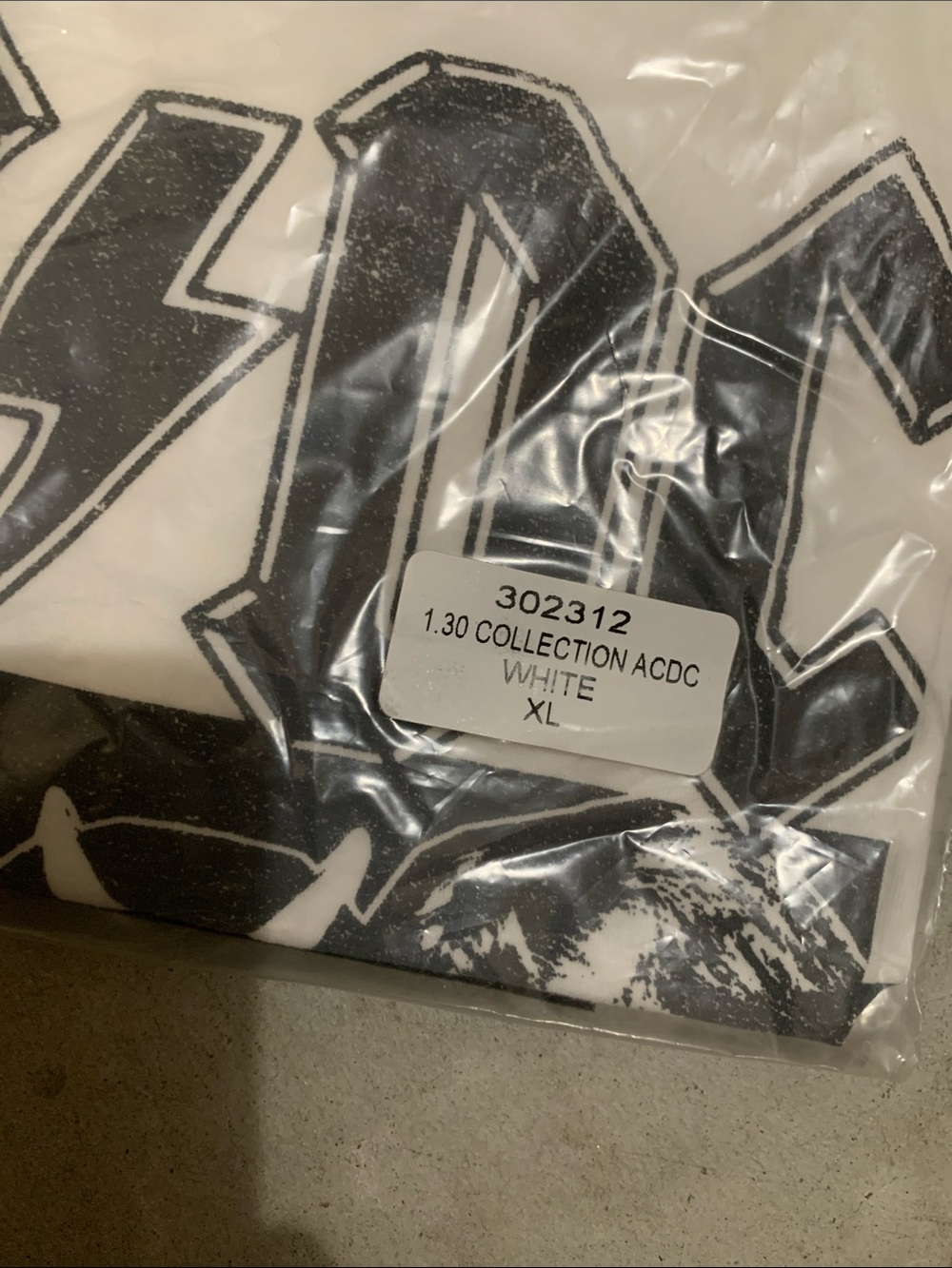 AC/DC Highway '79 Tour Graphic Tee Cotton RECYCLED KARMA - Picture 5 of 6